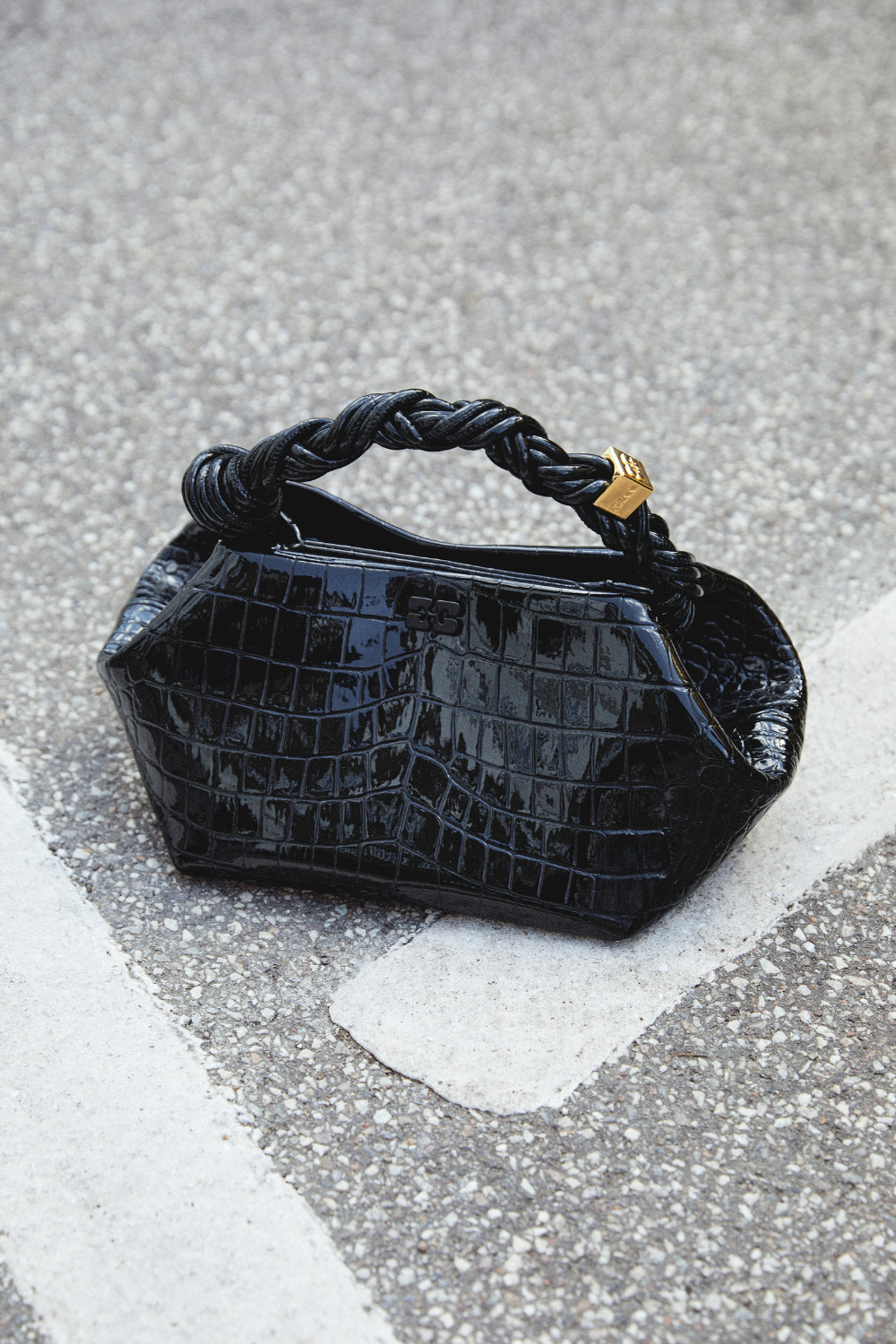 Ganni Bou Bag Small Patent Croco A6083 - Black - GANNI