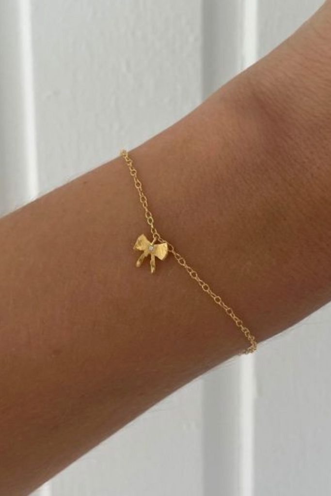 Petit Bow with Stone Bracelet - Gold - Stine A