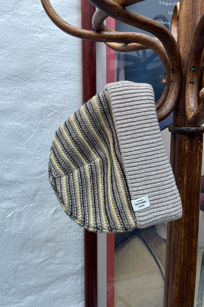 Stripey Abbey Hat - Oatmeal Melange Mix - Mads Nørgaard